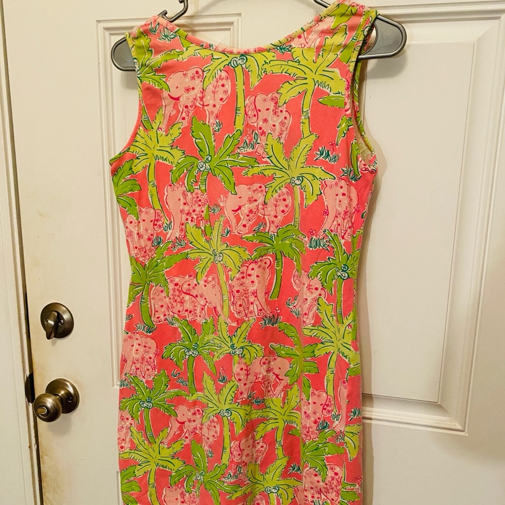 Lilly Pulitzer pink elephant Top size S.
